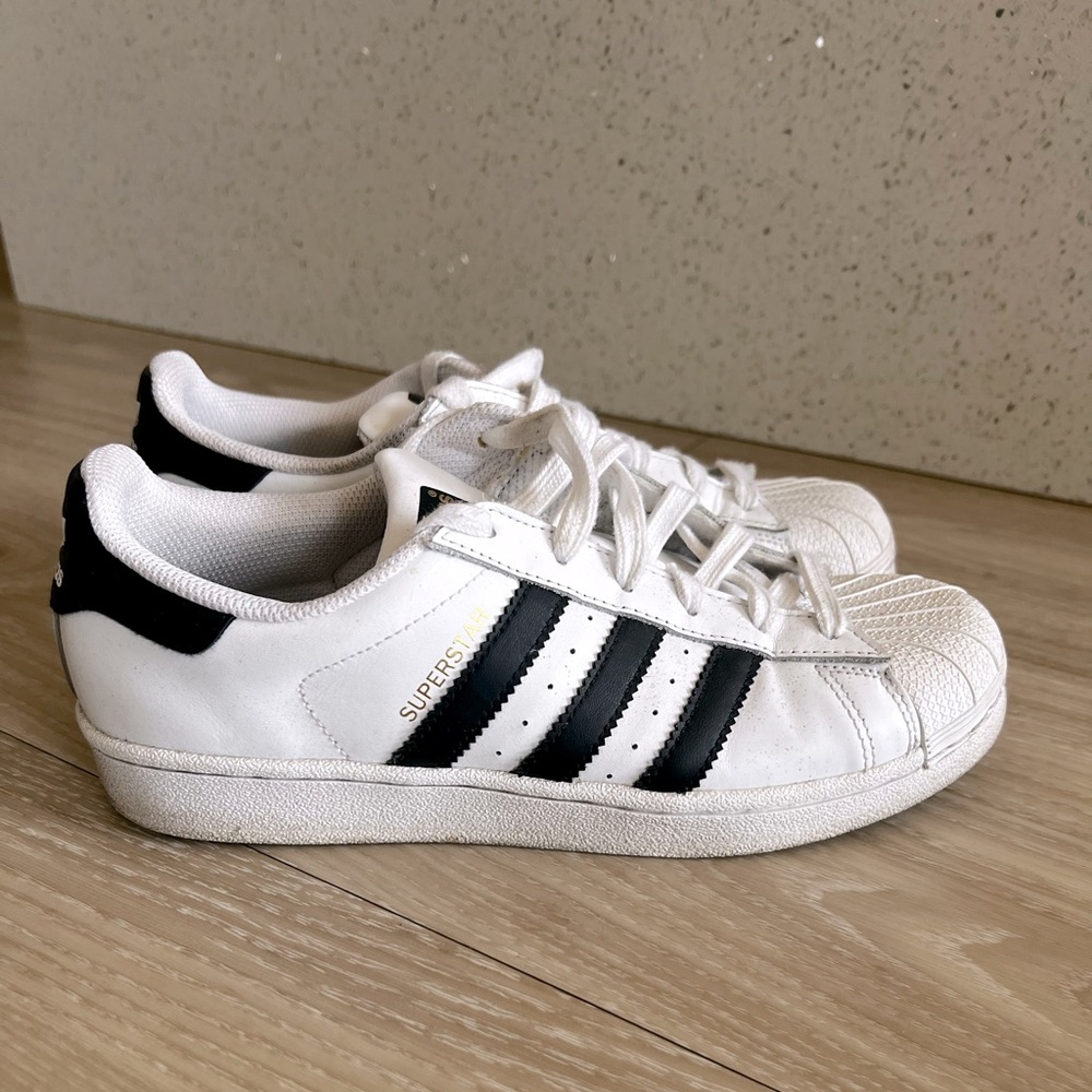 Adidas superstar shoes